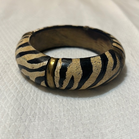 Jewelry - Vintage Handmade Carved Wood & Brass Bangle Zebra Print Bracelet
